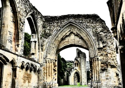 Glastonbury Abbey, Torbogen